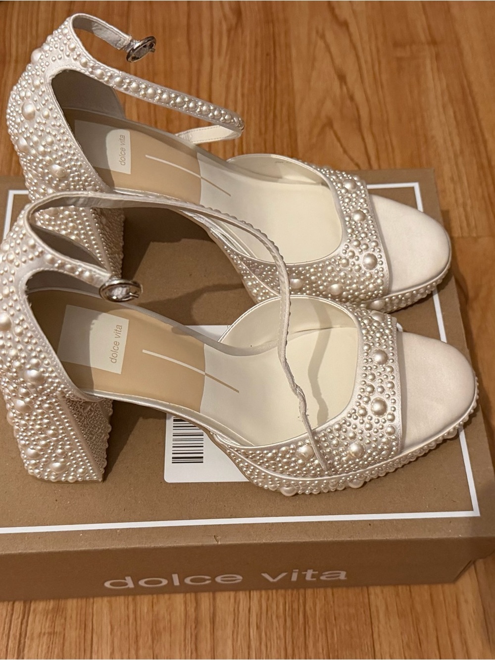 Dolce Vita Pandaro Pearl True White Satin 9.5